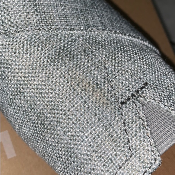 Tom’s Classic Dirzzle Grey Mettalic Woven - Picture 7 of 7